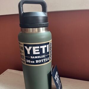 Brand new 36 oz. Yeti Rambler insulated water bottle